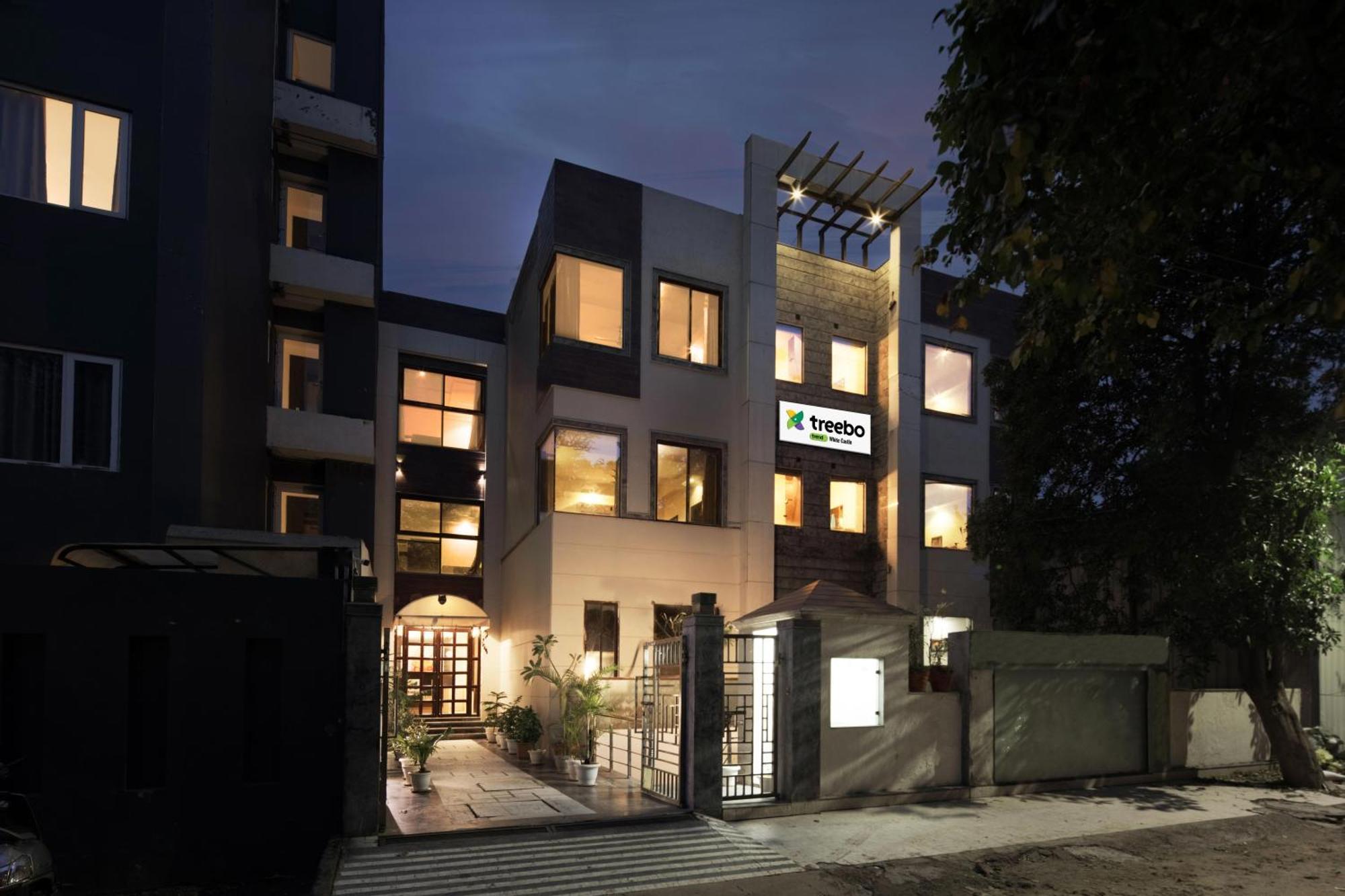 Treebo White Castle, Gurgaon Otel Dış mekan fotoğraf