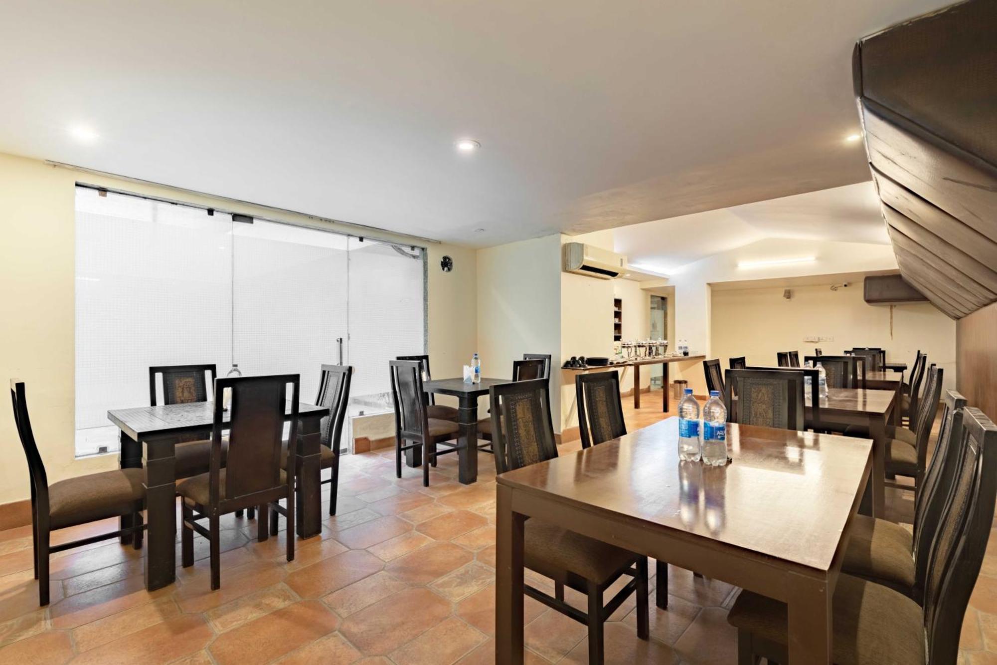 Treebo White Castle, Gurgaon Otel Dış mekan fotoğraf