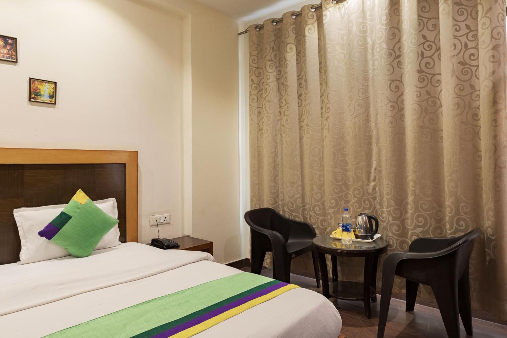 Treebo White Castle, Gurgaon Otel Dış mekan fotoğraf