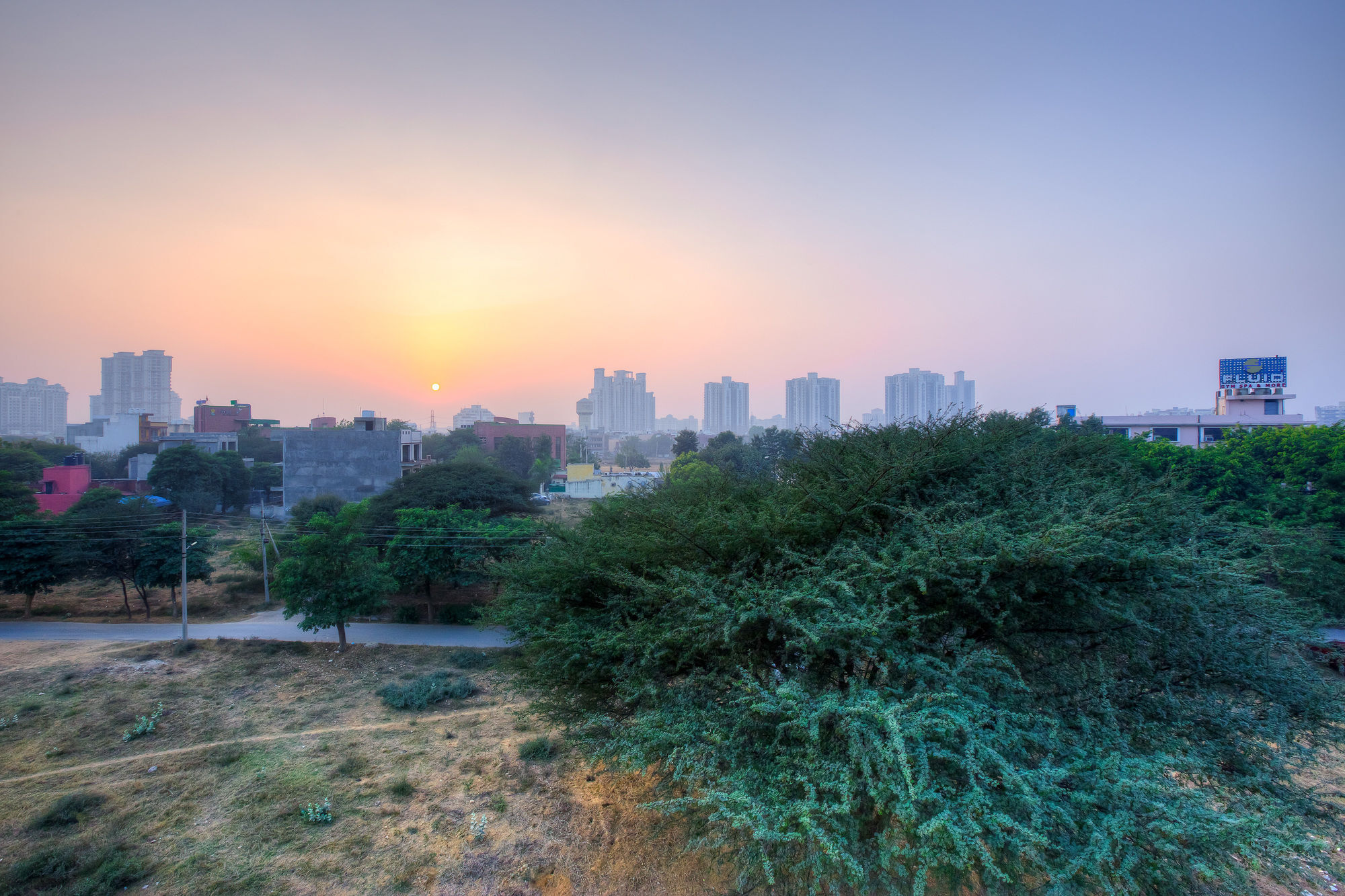 Treebo White Castle, Gurgaon Otel Dış mekan fotoğraf