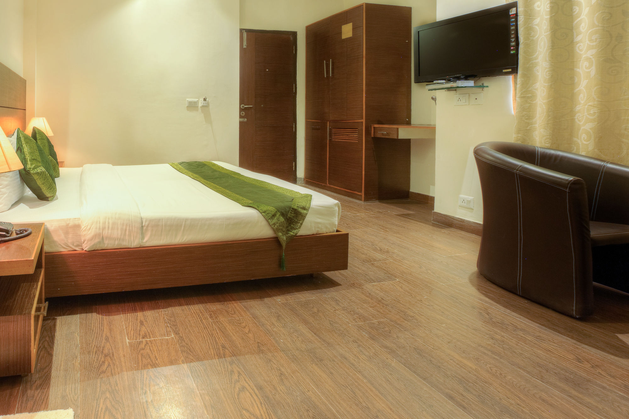 Treebo White Castle, Gurgaon Otel Dış mekan fotoğraf